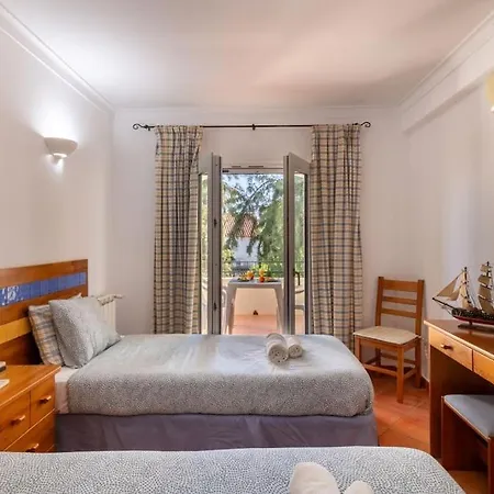 Vita Portucale ! Pool & Tennis With Balcony Apartment *